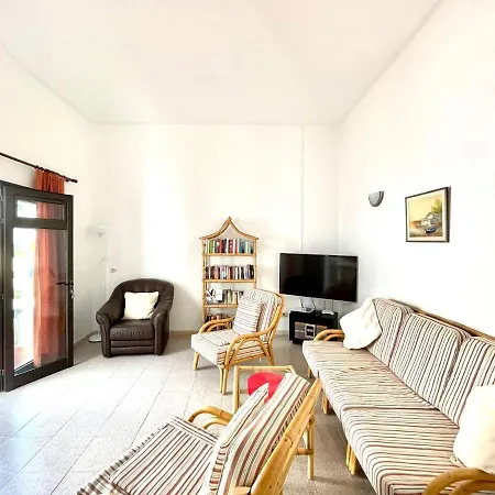 Bungalow Para Nudistas Con Wifi Y Estupenda Vista A La Piscina