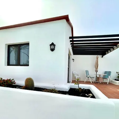Bungalow Para Nudistas Con Wifi Y Estupenda Vista A La Piscina